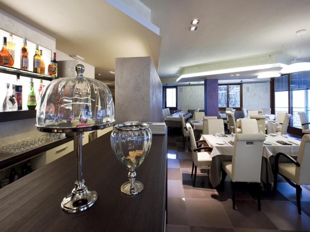 Il Castello Di Lovere Hotel Bagian luar foto